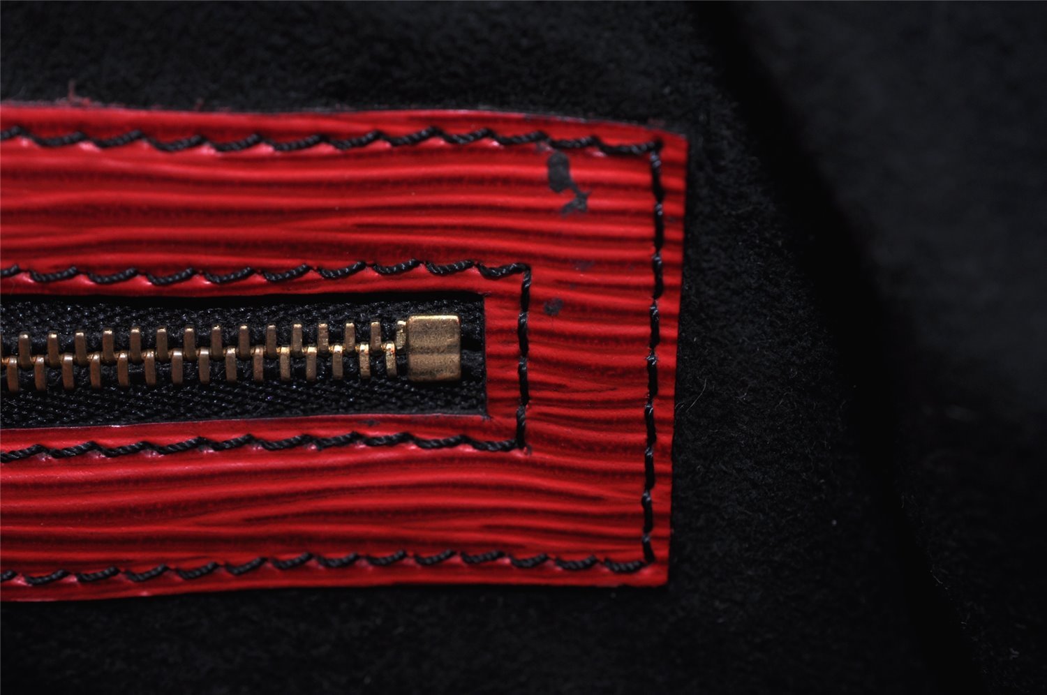 Authentic Louis Vuitton Epi Noe Bi-color Red x Blue M44084 Drawstring Bag 6192I