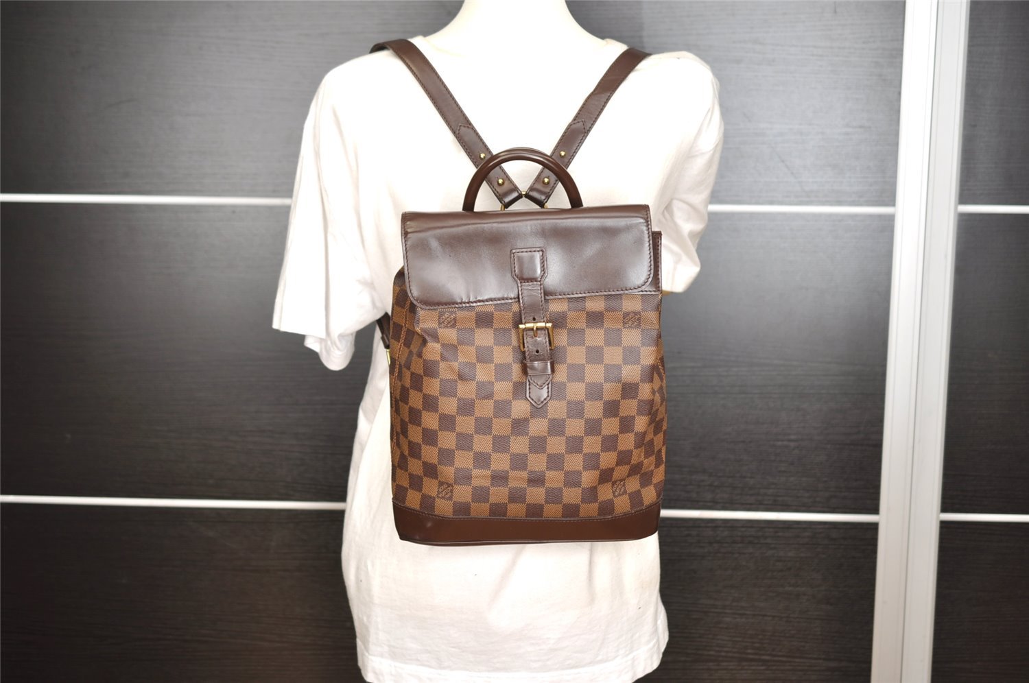Authentic Louis Vuitton Damier Soho Backpack N51132 LV 6205I