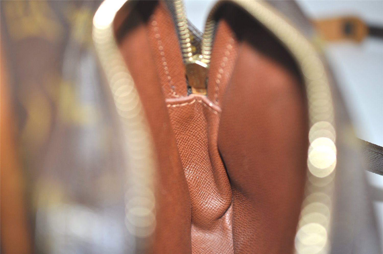 Authentic Louis Vuitton Monogram Amazone Shoulder Cross Body Bag M45236 LV 6207I