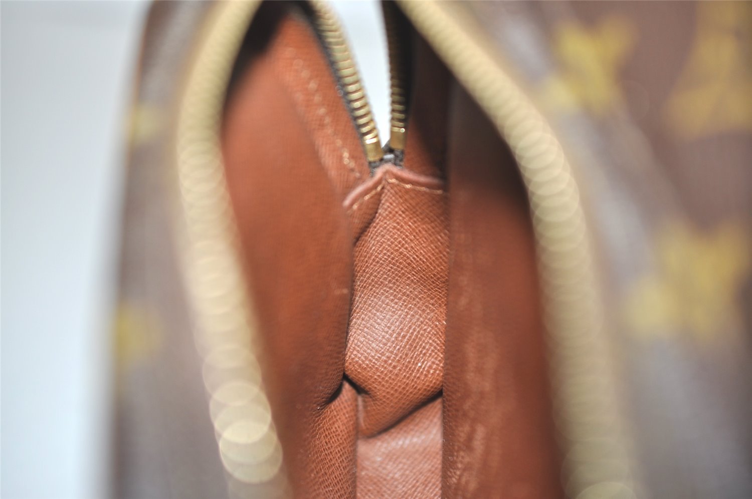 Authentic Louis Vuitton Monogram Amazone Shoulder Cross Body Bag M45236 LV 6207I