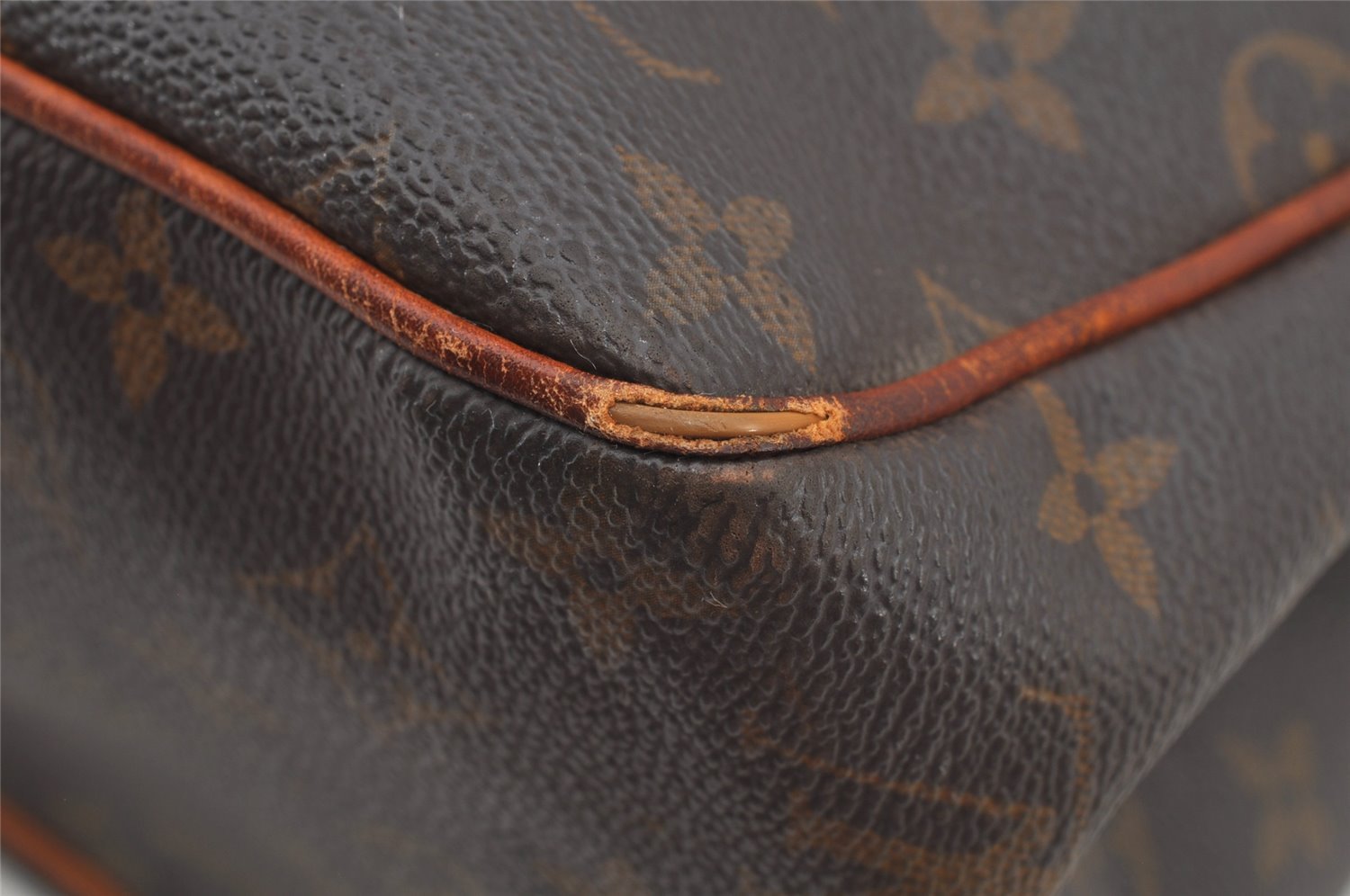 Authentic Louis Vuitton Monogram Batignolles Vertical Tote Bag M51153 Junk 6209J