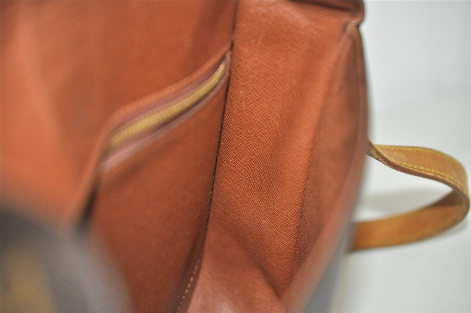 Authentic Louis Vuitton Monogram Saint Cloud GM M51242 Shoulder Cross Bag 6218J