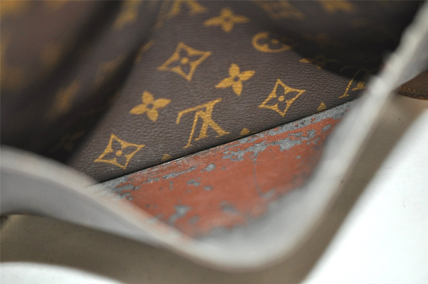 Authentic Louis Vuitton Monogram Saint Cloud GM M51242 Shoulder Cross Bag 6218J