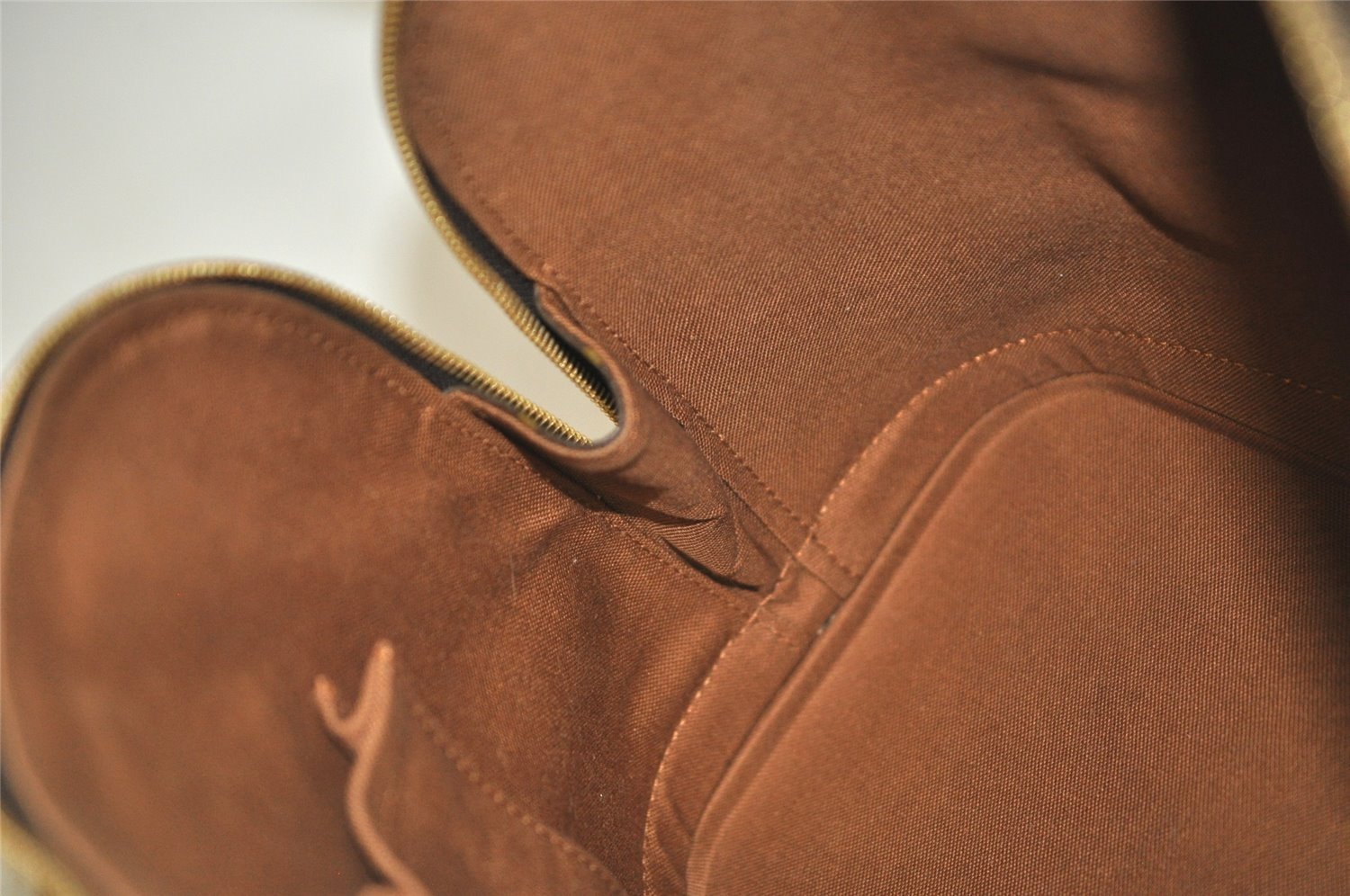 Authentic Louis Vuitton Monogram Alma Hand Bag Purse M51130 LV 6221I