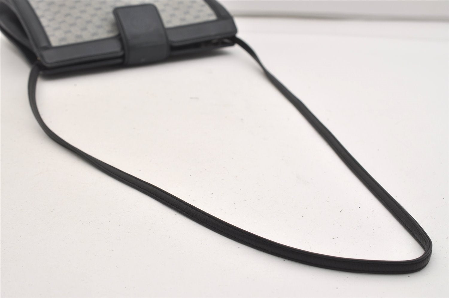 Authentic GUCCI Micro GG PVC Leather Shoulder Cross Body Bag Navy Junk 6222J