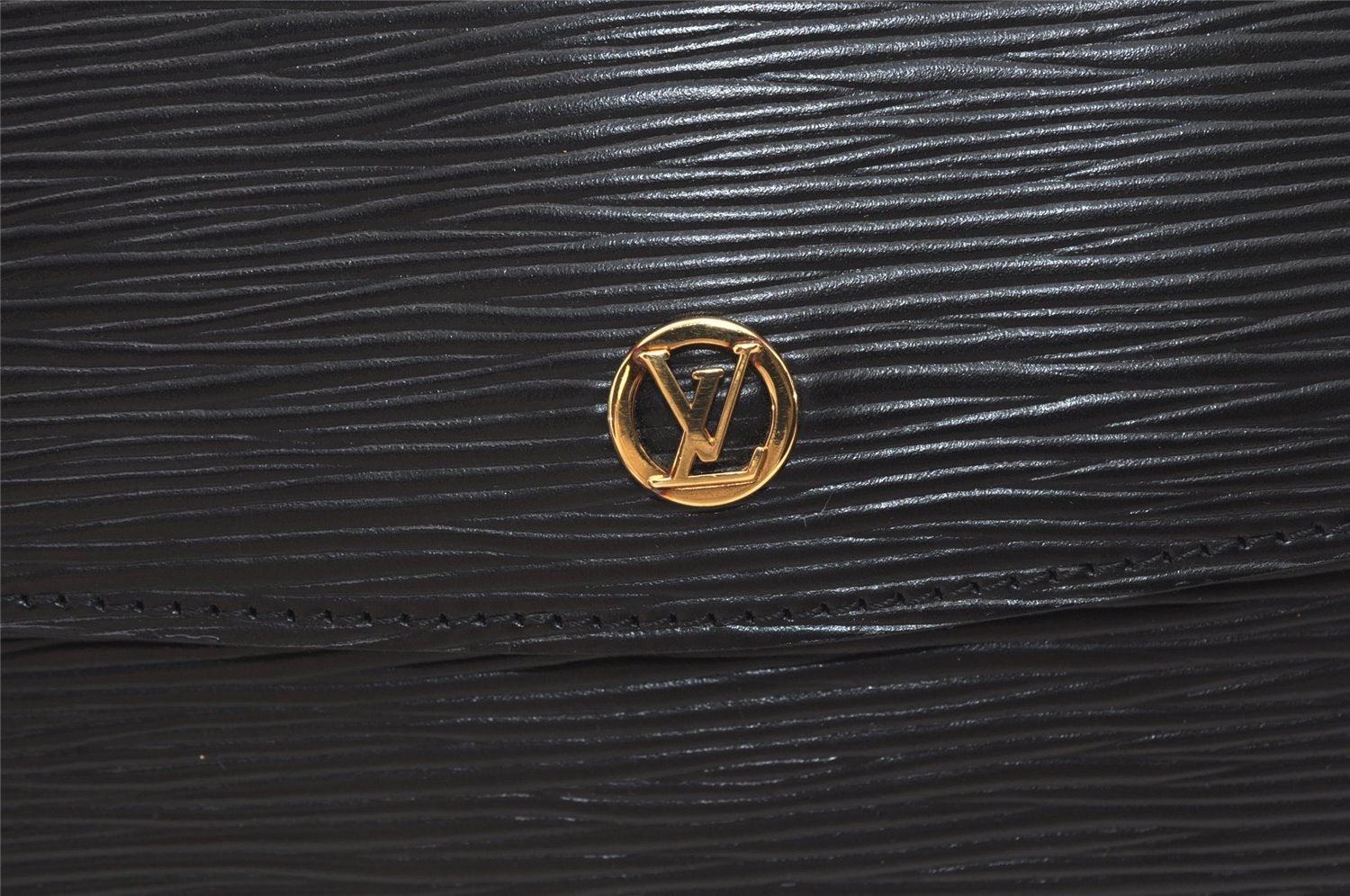 Authentic Louis Vuitton Epi Montaigne 27 Clutch Hand Bag Black M52652 LV 6231J