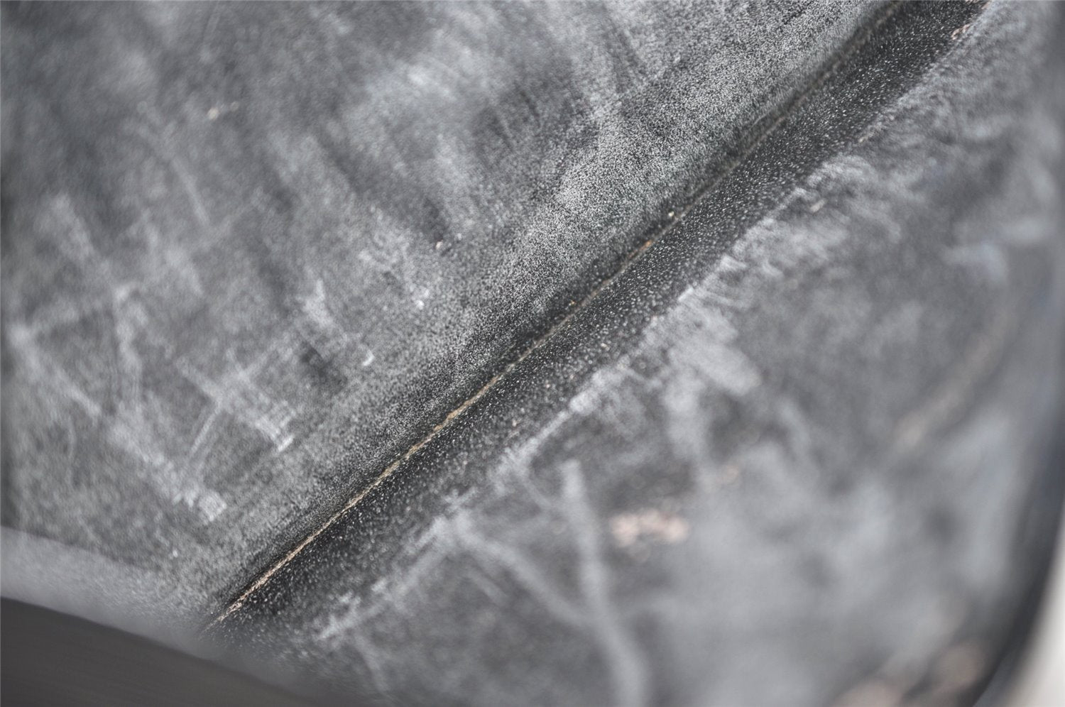 Authentic Louis Vuitton Epi Montaigne 27 Clutch Hand Bag Black M52652 LV 6231J