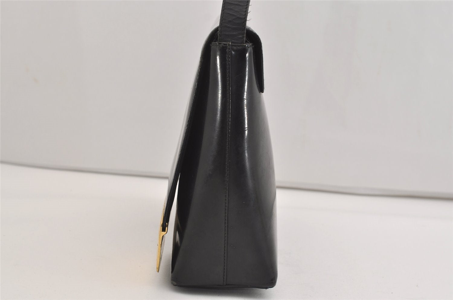 Authentic GUCCI Vintage Shoulder Bag Purse Enamel Black 6232J