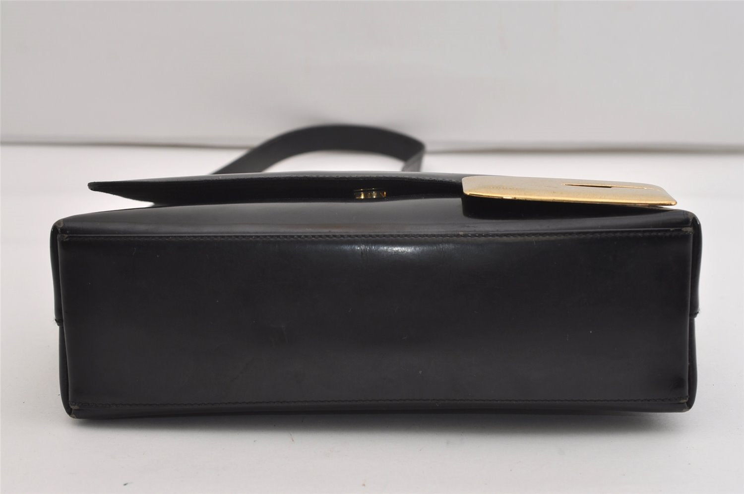 Authentic GUCCI Vintage Shoulder Bag Purse Enamel Black 6232J