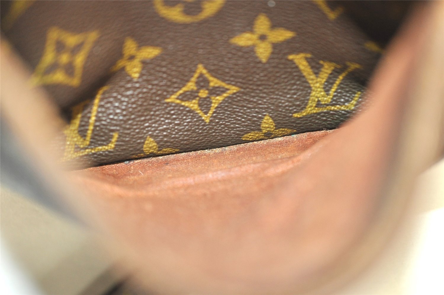 Authentic Louis Vuitton Monogram Danube Shoulder Cross Body Bag M45266 LV 6233I