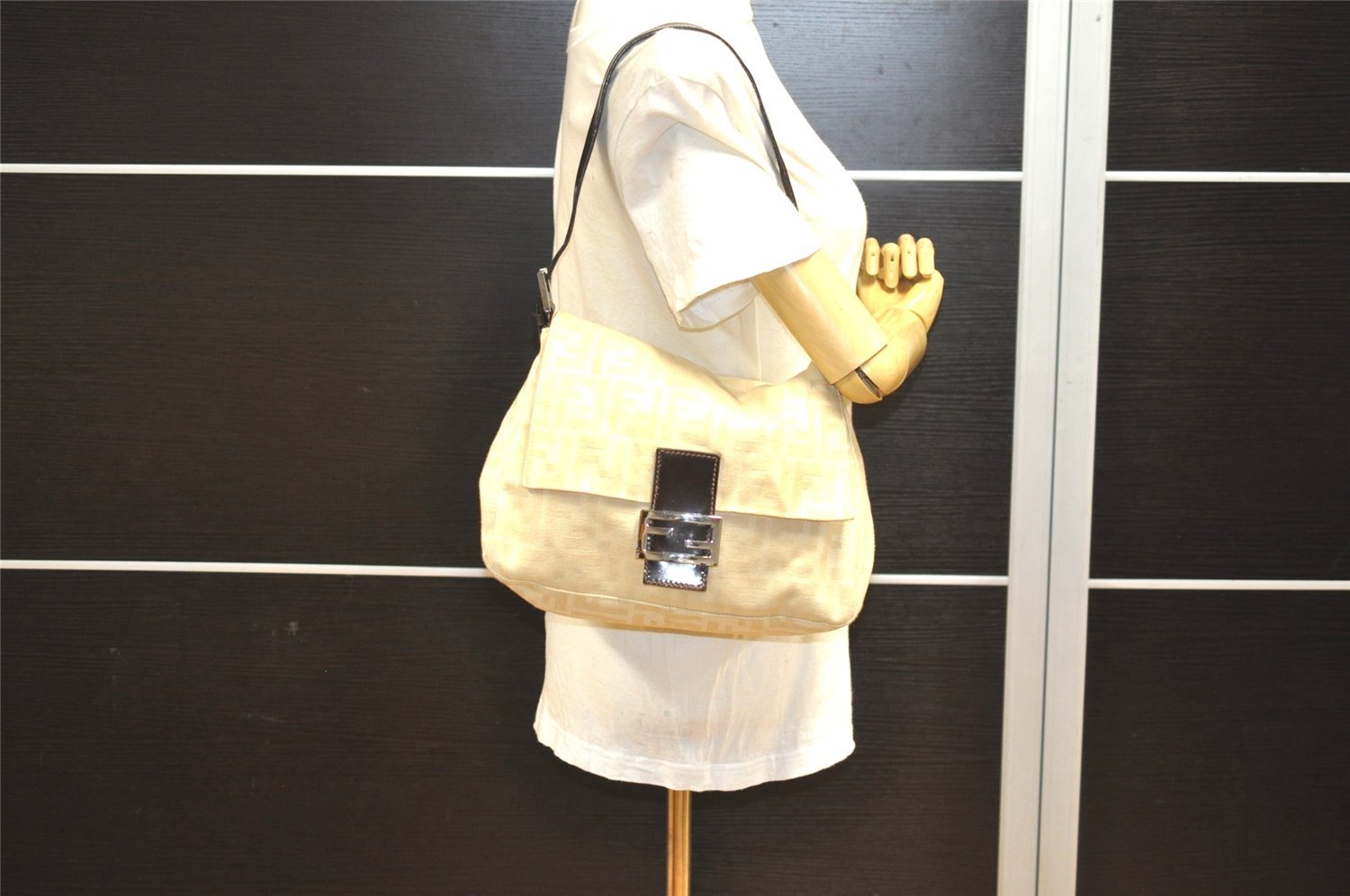 Authentic FENDI Zucca Mamma Baguette Shoulder Bag Canvas Leather Beige 6237I