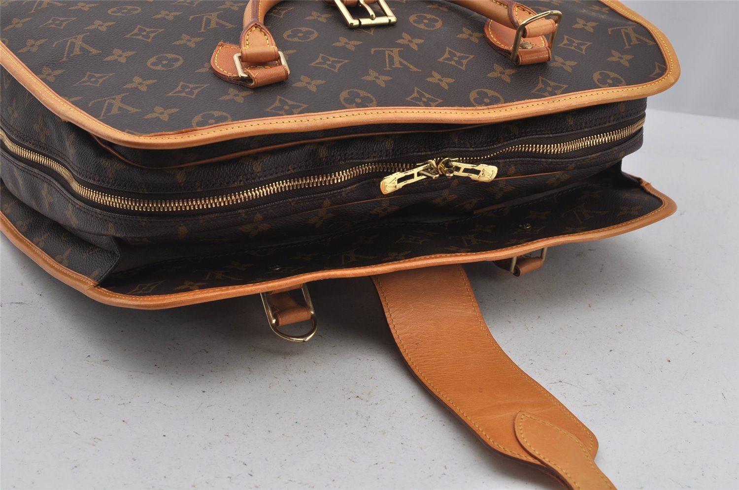 Authentic Louis Vuitton Monogram Rivoli Business Hand Bag M53380 LV 6237J