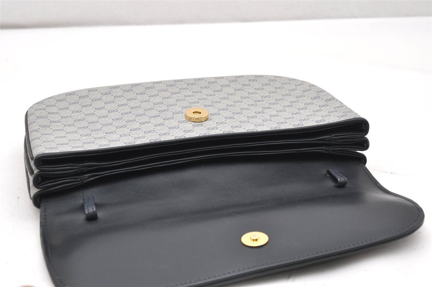 Authentic GUCCI Micro GG PVC Leather Shoulder Clutch Bag Navy Blue Junk 6239K