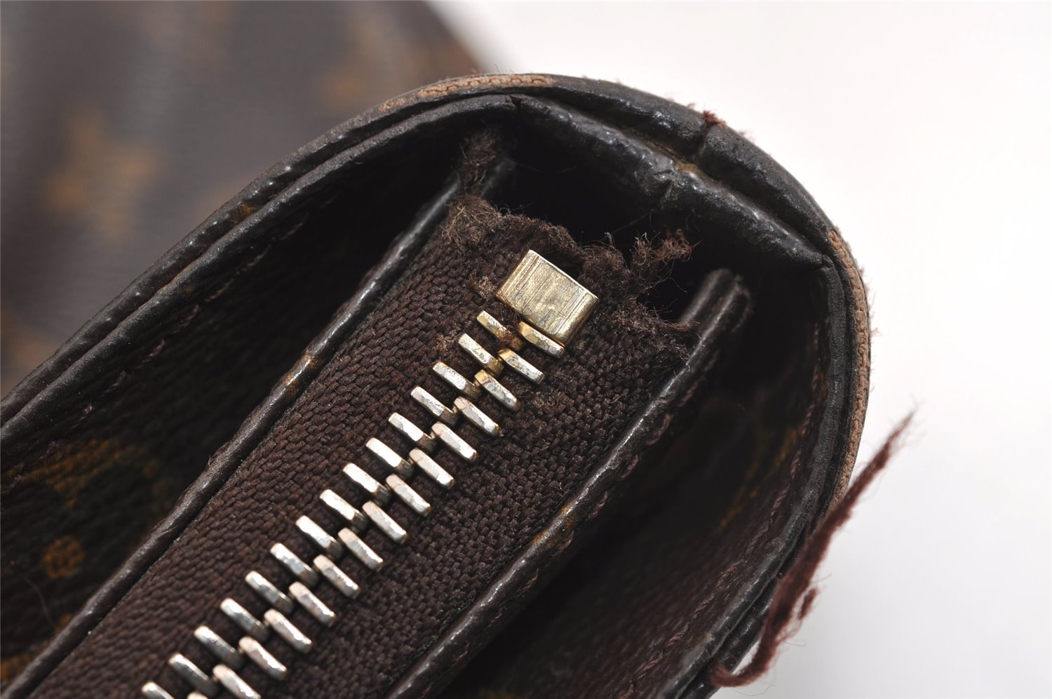 Authentic Louis Vuitton Monogram Cabas Mezzo Shoulder Tote Bag M51151 LV 6244J