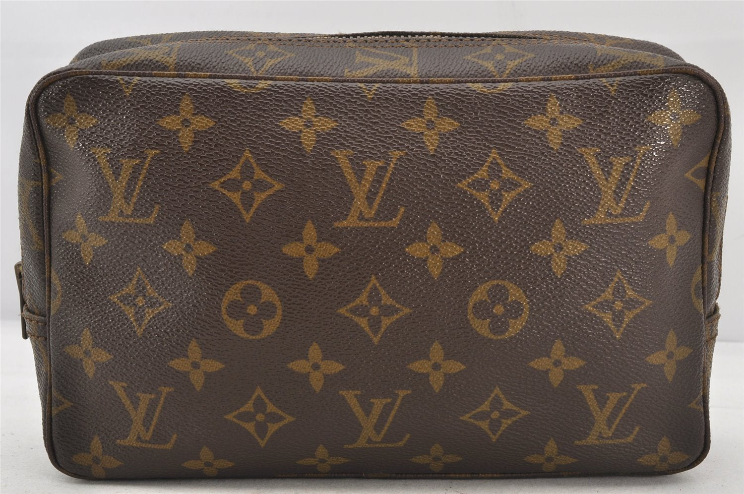 Auth Louis Vuitton Monogram Trousse Toilette 23 Clutch Hand Bag Old Model 6247K