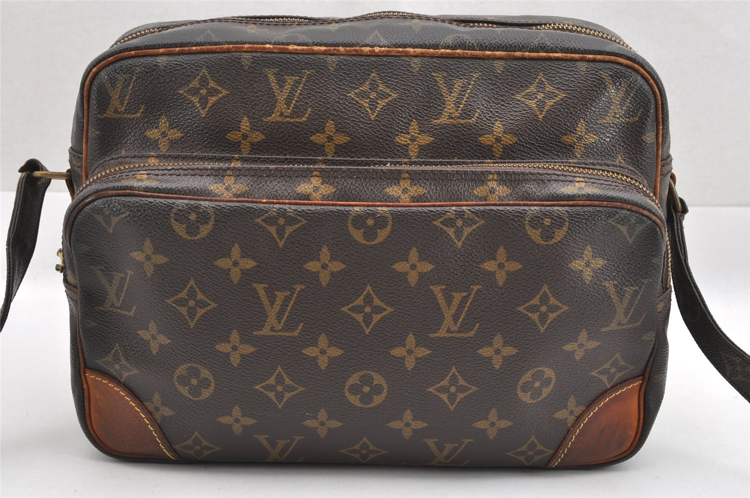 Authentic Louis Vuitton Monogram Nile Shoulder Cross Body Bag M45244 Junk 6251J