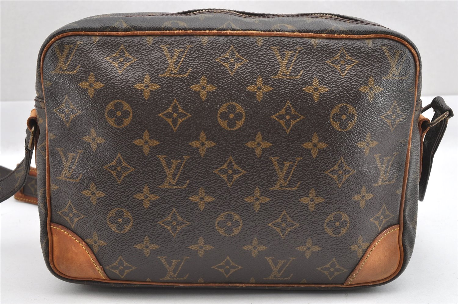 Authentic Louis Vuitton Monogram Nile Shoulder Cross Body Bag M45244 Junk 6251J