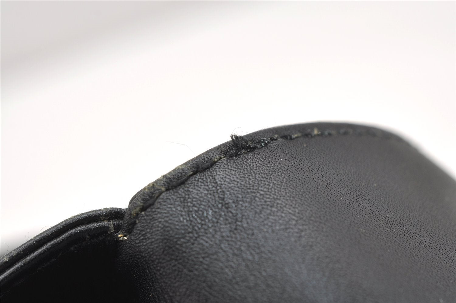 Authentic GUCCI Vintage Shoulder Cross Body Bag Purse Leather 91761 Black 6256K