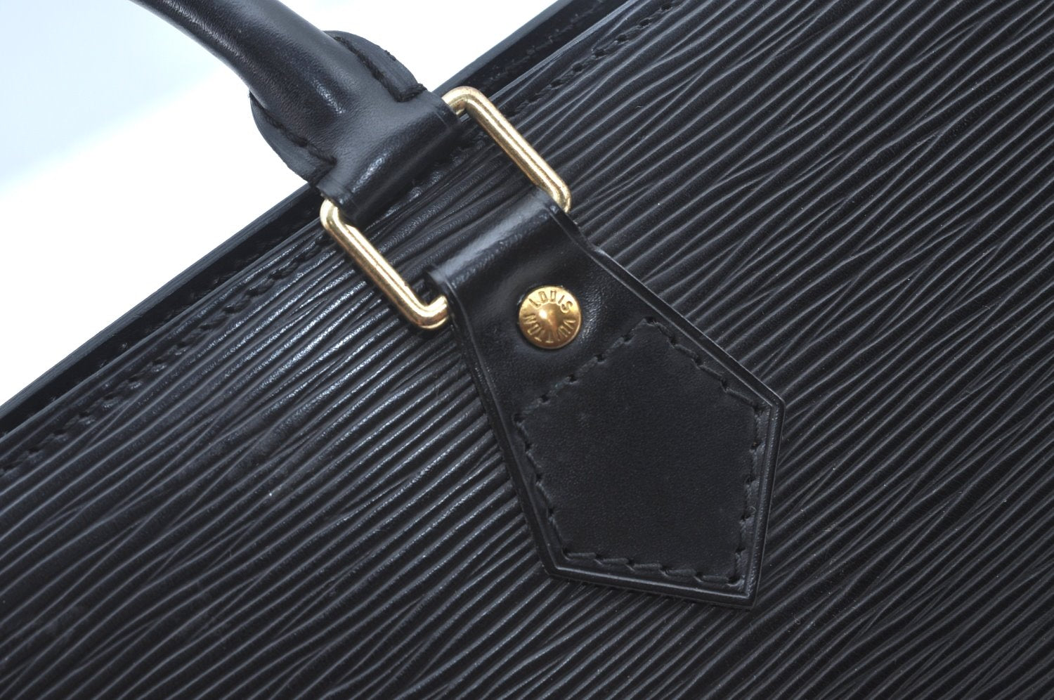 Authentic Louis Vuitton Epi Sac Triangle Hand Bag Black M52092 LV 6257I
