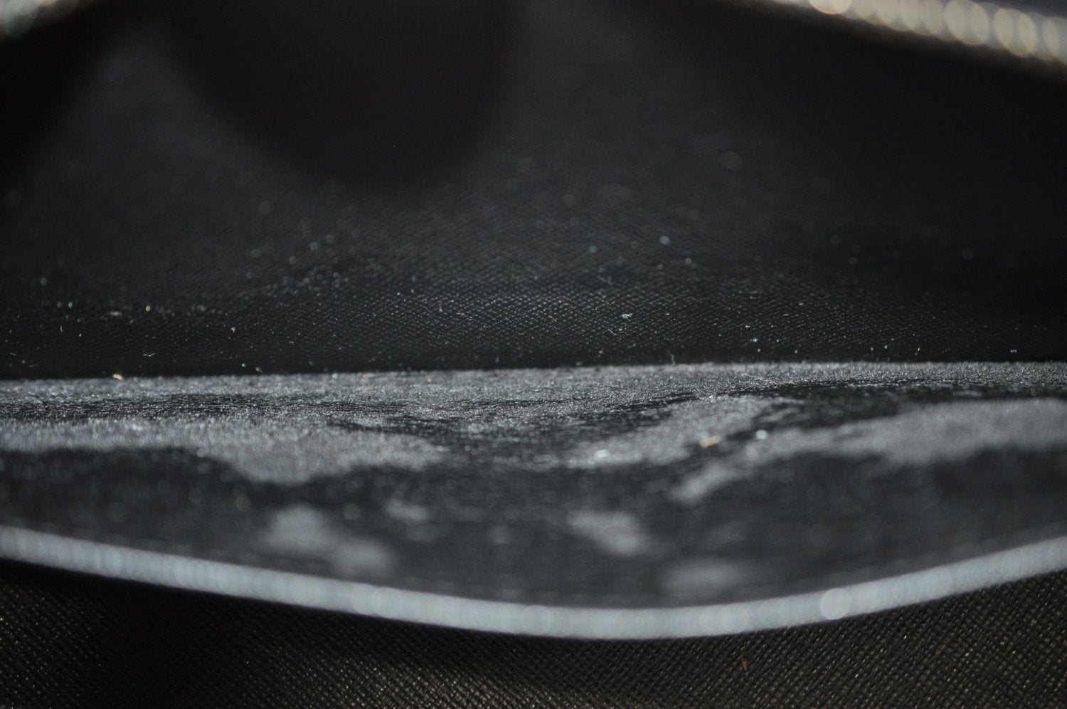 Authentic Louis Vuitton Epi Sac Triangle Hand Bag Black M52092 LV 6257I