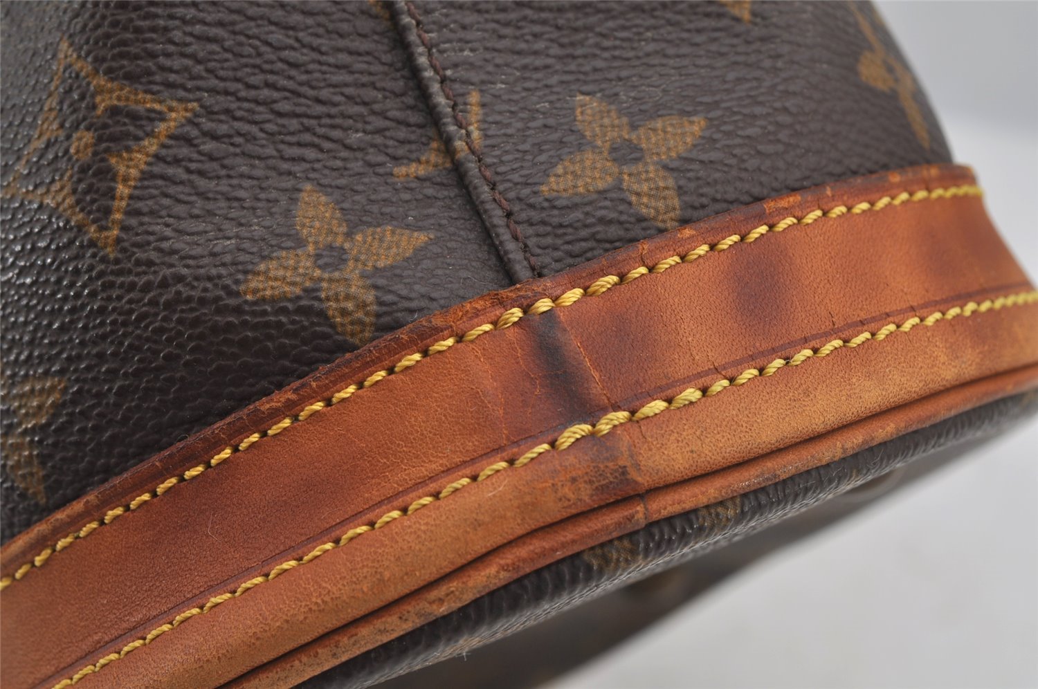 Authentic Louis Vuitton Monogram Bucket PM Shoulder Tote Bag M42238 LV 6257J