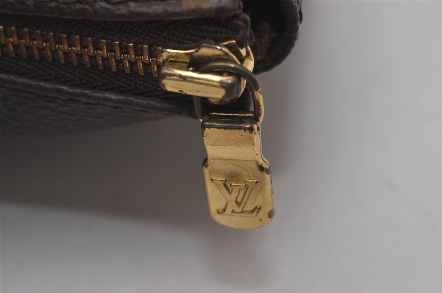 Authentic Louis Vuitton Monogram Pochette Accessoires Pouch M51980 LV 6266I