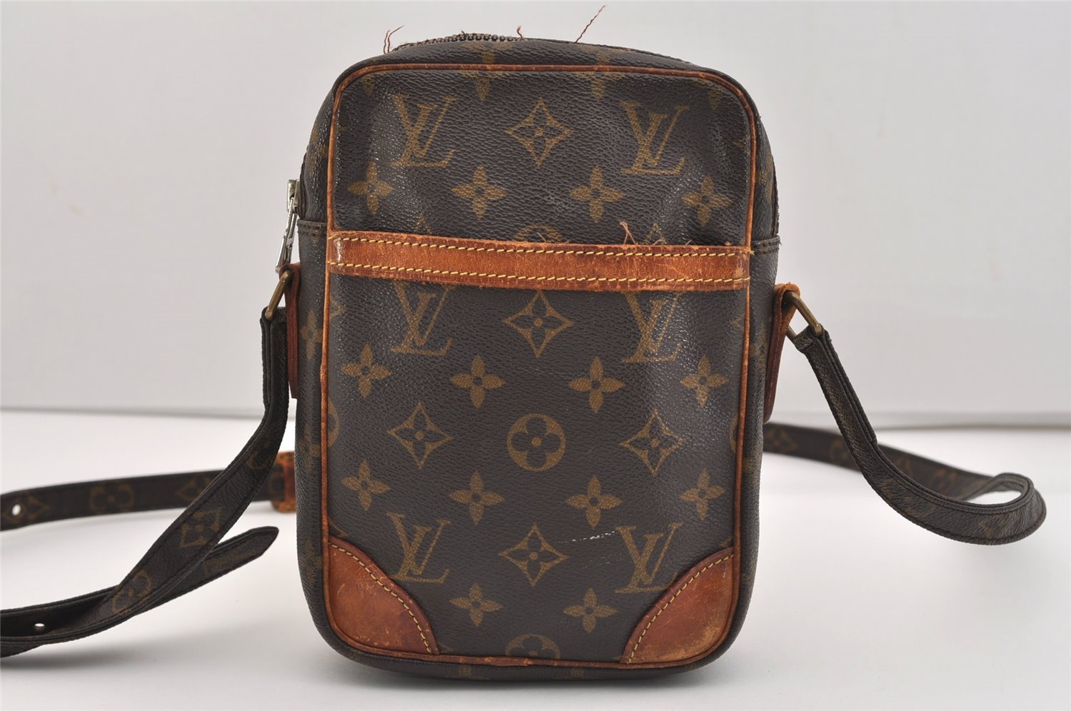 Authentic Louis Vuitton Monogram Danube Shoulder Cross Bag M45266 Junk 6275J