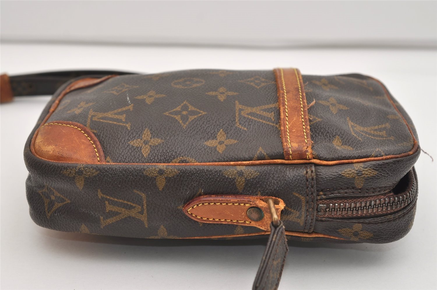 Authentic Louis Vuitton Monogram Danube Shoulder Cross Bag M45266 Junk 6275J