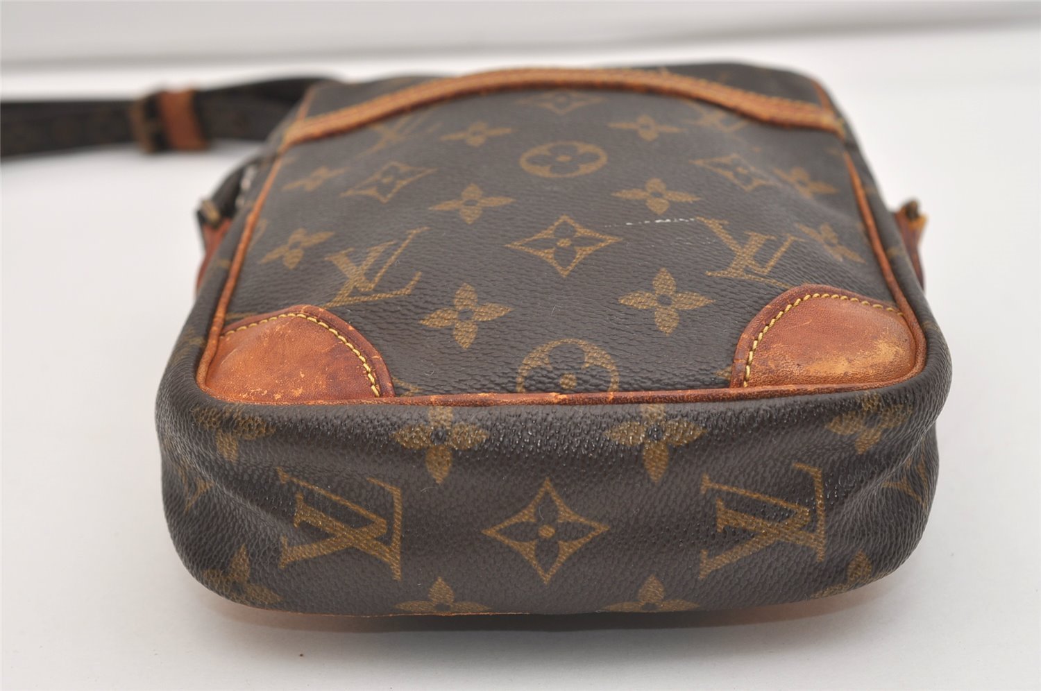 Authentic Louis Vuitton Monogram Danube Shoulder Cross Bag M45266 Junk 6275J
