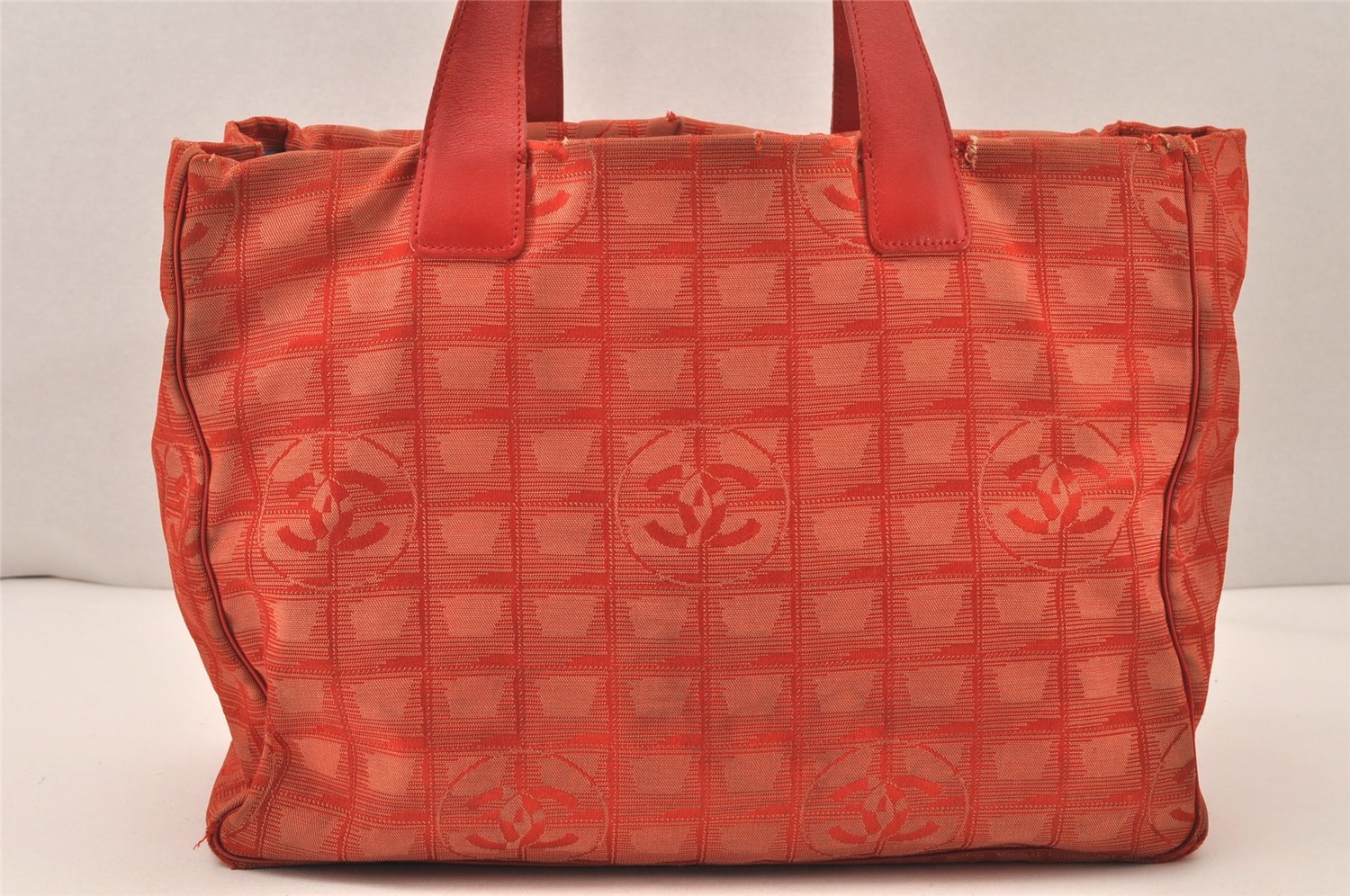 Authentic CHANEL New Travel Line Shoulder Tote Bag Nylon Leather Red 6275K