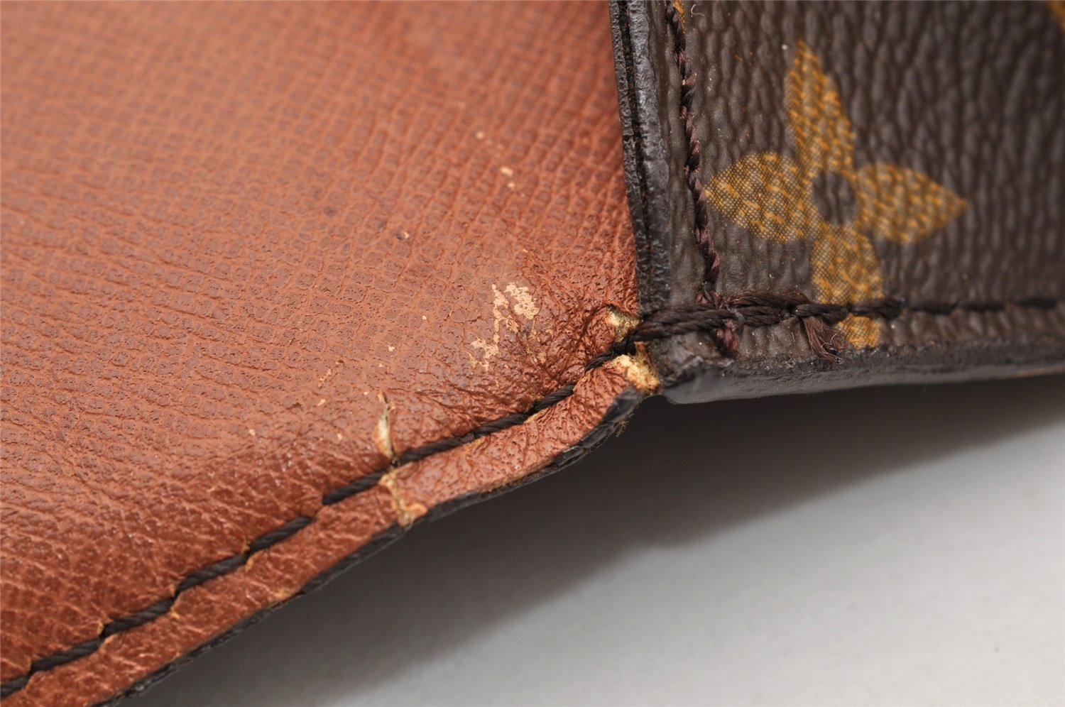 Authentic Louis Vuitton Monogram Saint Cloud GM M51242 Shoulder Cross Bag 6276I