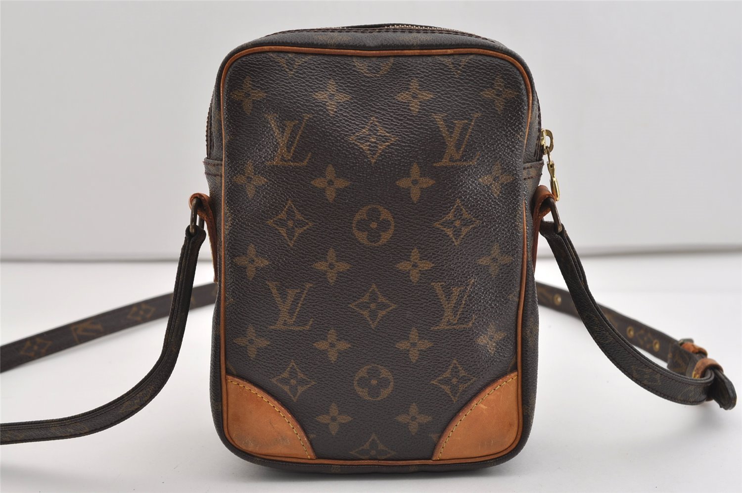 Authentic Louis Vuitton Monogram Amazone Shoulder Cross Body Bag M45236 LV 6277J