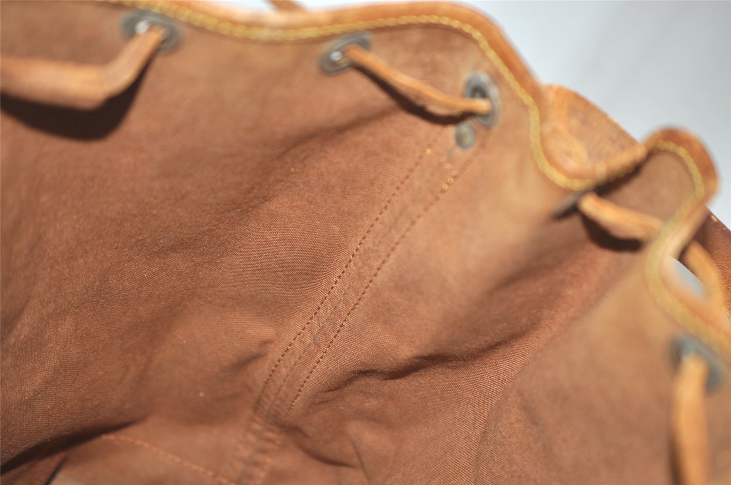 Authentic Louis Vuitton Monogram Noe Shoulder Drawstring Bag M42224 LV 6279J