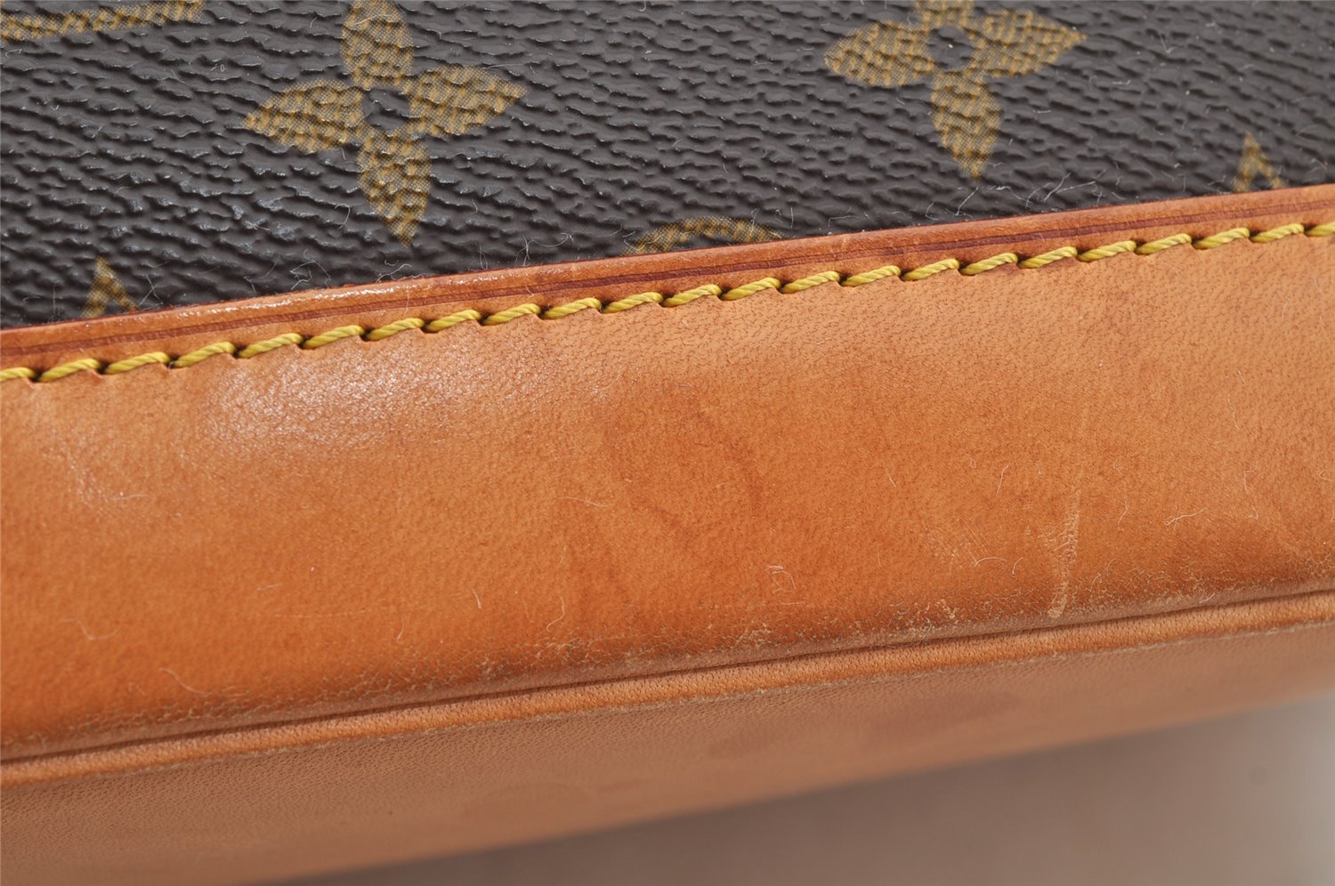 Authentic Louis Vuitton Monogram Alma Hand Bag Purse M51130 LV 6281I