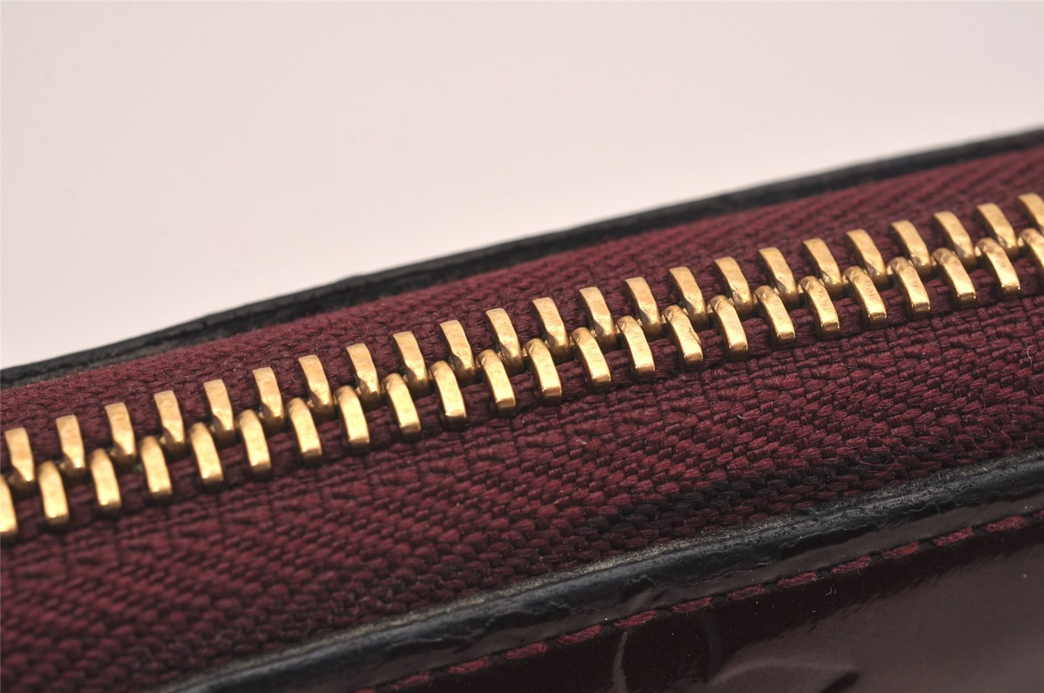 Authentic Louis Vuitton Vernis Zippy Wallet Long Purse Wine Red M91536 LV 6287J