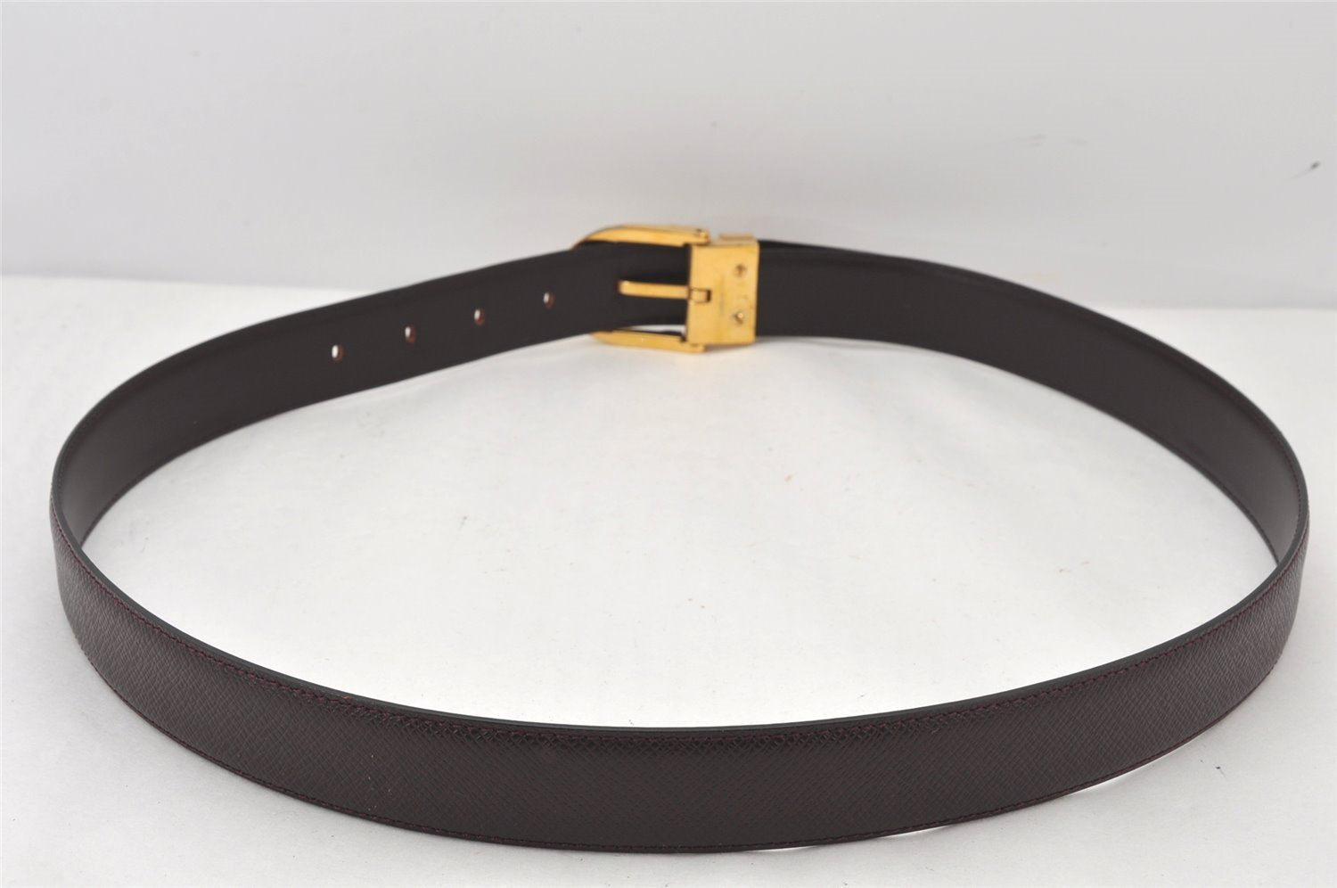 Auth Louis Vuitton Taiga Belt Ceinture 86-96cm 33.9-37.8