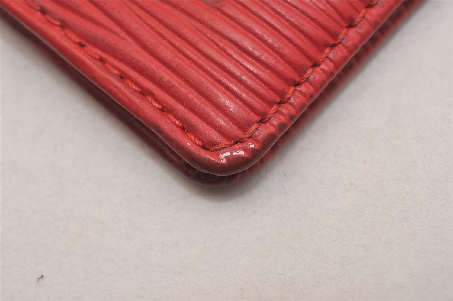 Authentic Louis Vuitton Epi Pochette Cartes Visite Card Case Red M56577 LV 6291J