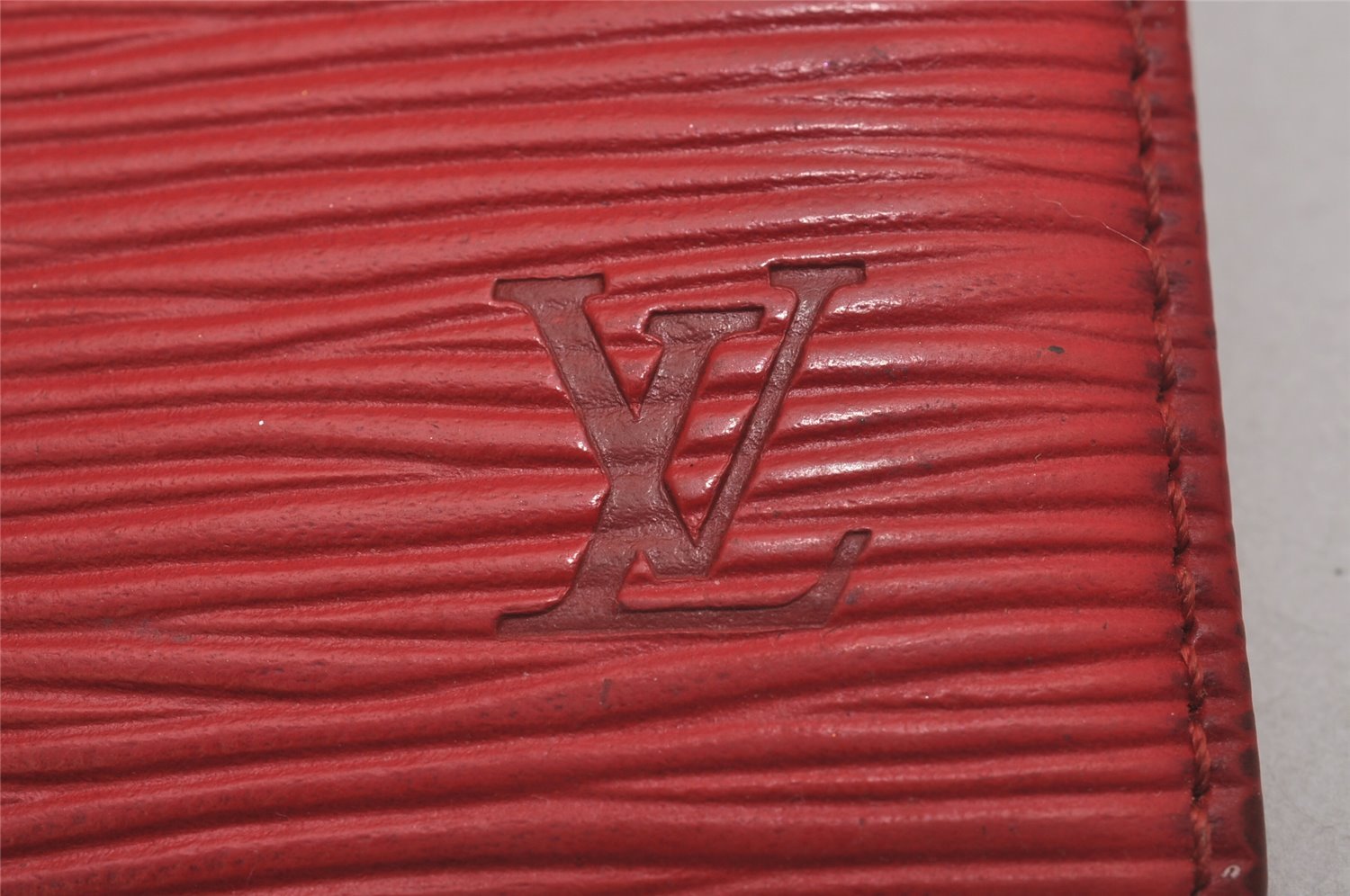 Authentic Louis Vuitton Epi Pochette Cartes Visite Card Case Red M56577 LV 6291J