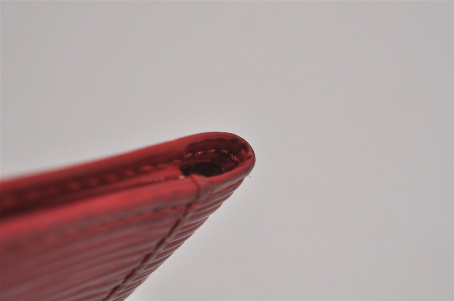 Authentic Louis Vuitton Epi Pochette Cartes Visite Card Case Red M56577 LV 6291J