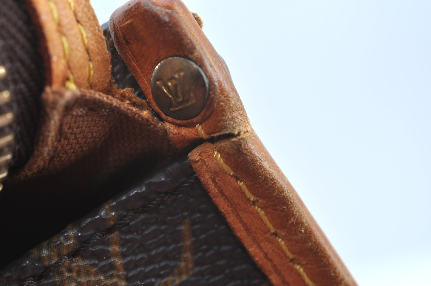 Authentic Louis Vuitton Monogram Popincourt Haut Shoulder Bag M40007 LV 6292H