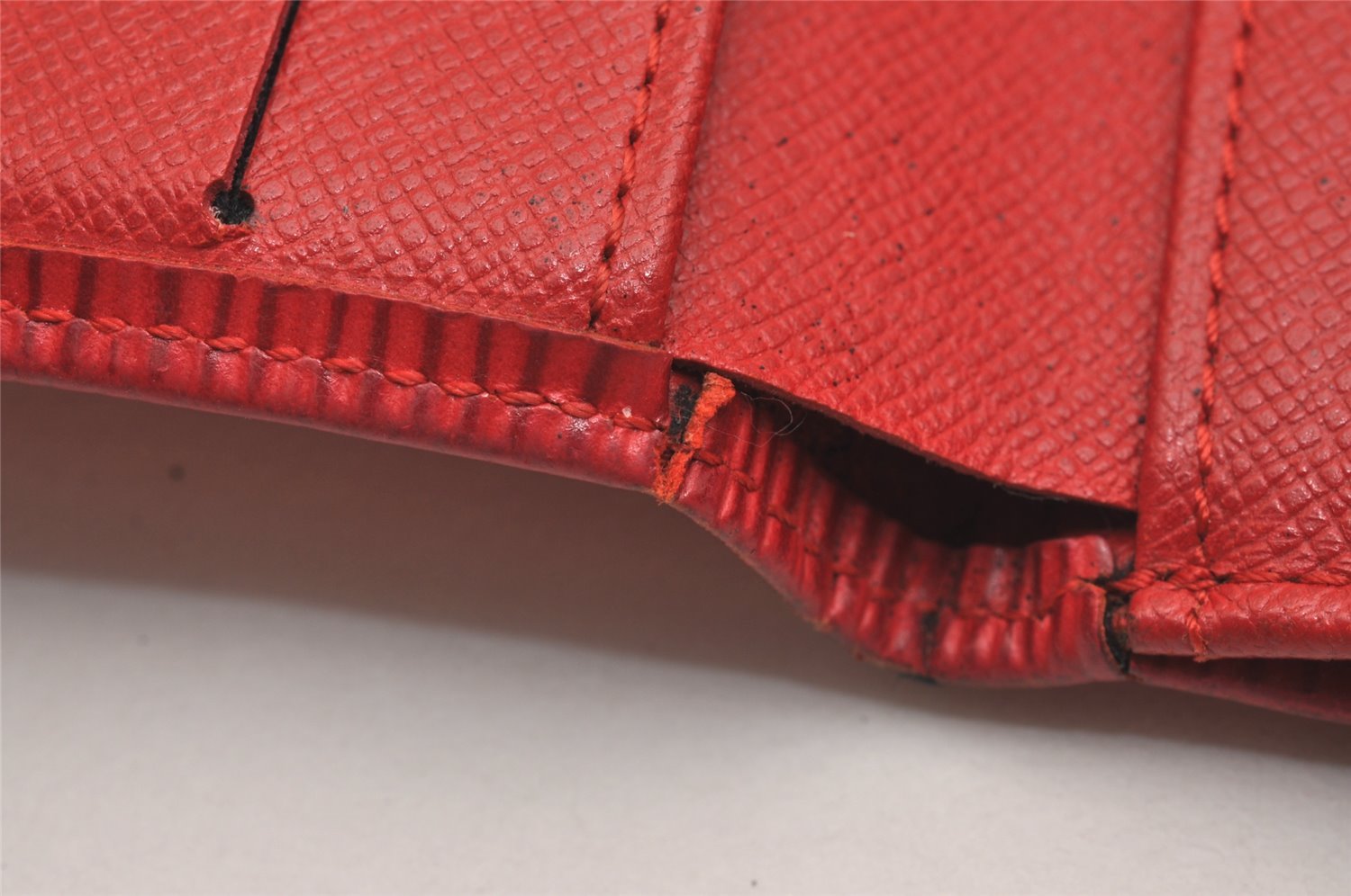 Louis Vuitton Epi Porte Monnaie Billets Cartes Credit Wallet M63487 Red 6292J