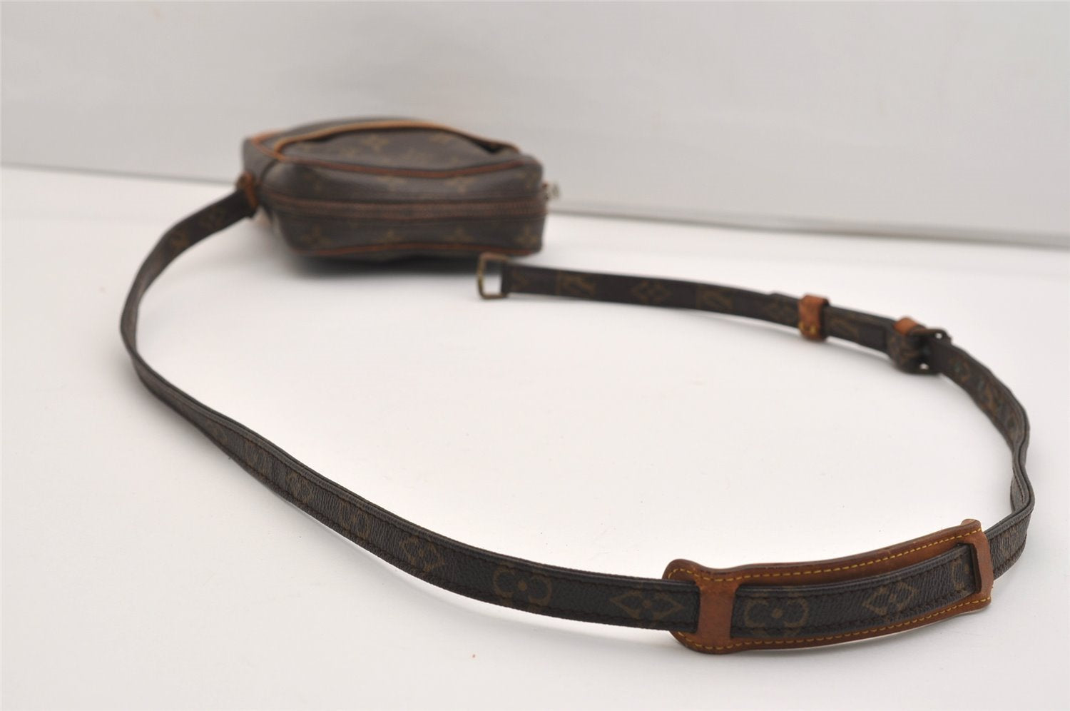 Authentic Louis Vuitton Monogram Danube Shoulder Cross Bag M45266 Junk 6294J