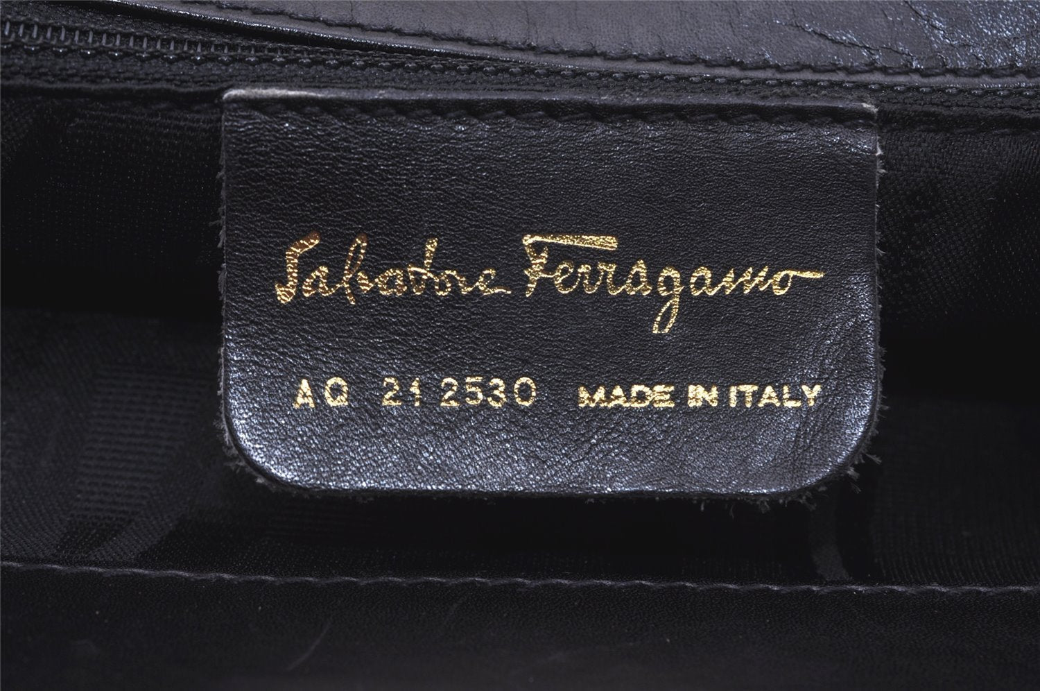 Authentic Salvatore Ferragamo Vara Leather Shoulder Tote Bag Black SF 6298I