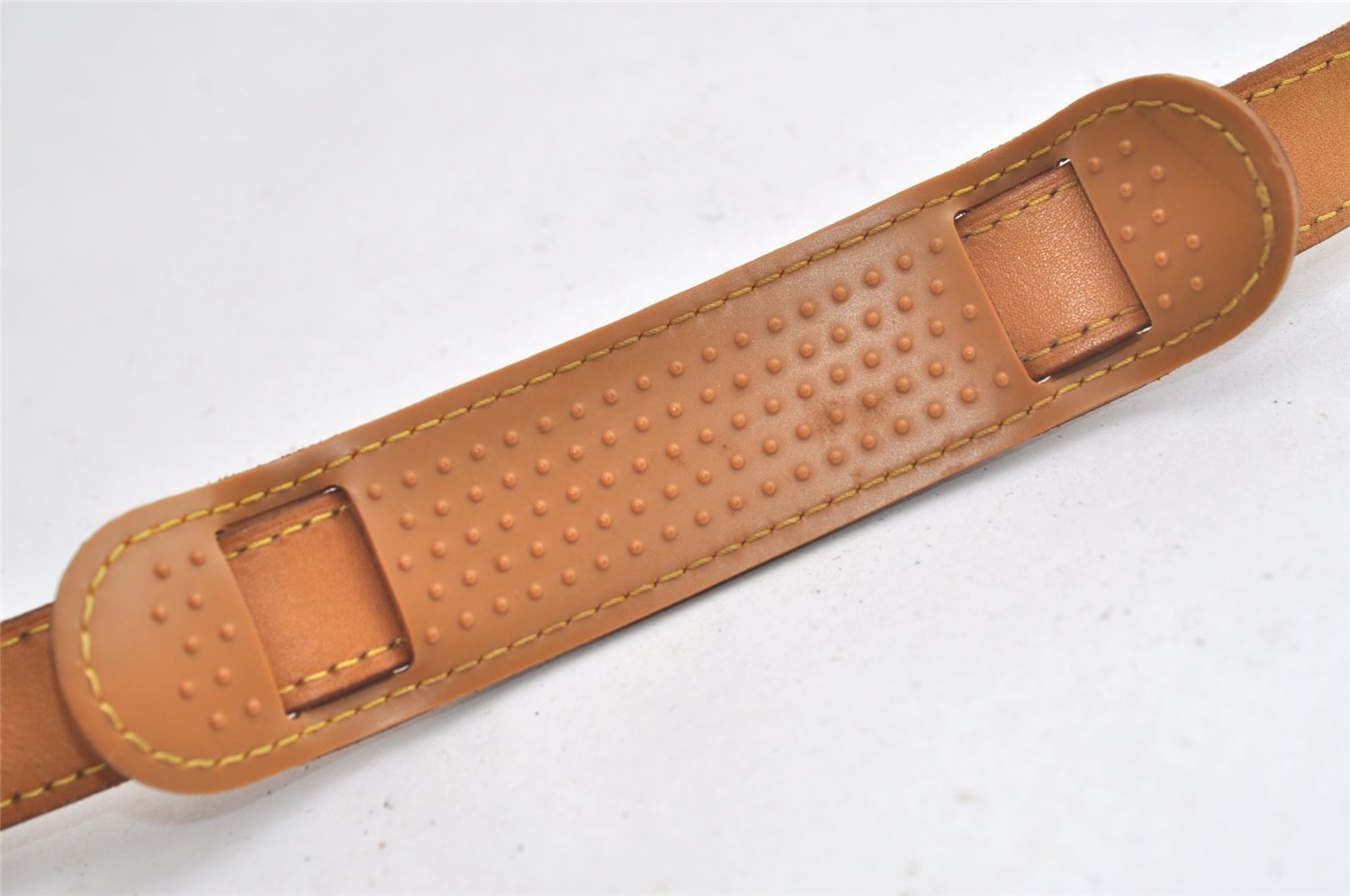 Authentic Louis Vuitton Leather Shoulder Strap Beige 40.2-47.4