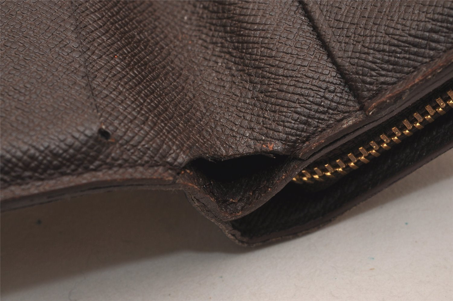 Authentic Louis Vuitton Damier Compact Zip Bifold Wallet Purse N61668 LV 6303J