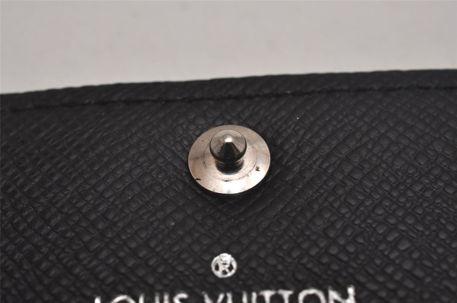 Authentic Louis Vuitton Damier Graphite Multicles 6 Key Case M62662 LV 6304J