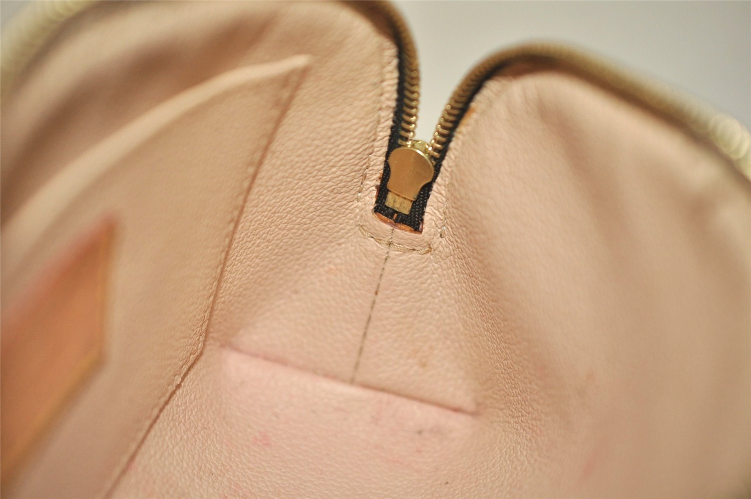 Authentic Louis Vuitton Monogram Pochette Cosmetic Pouch M47515 LV 6308I