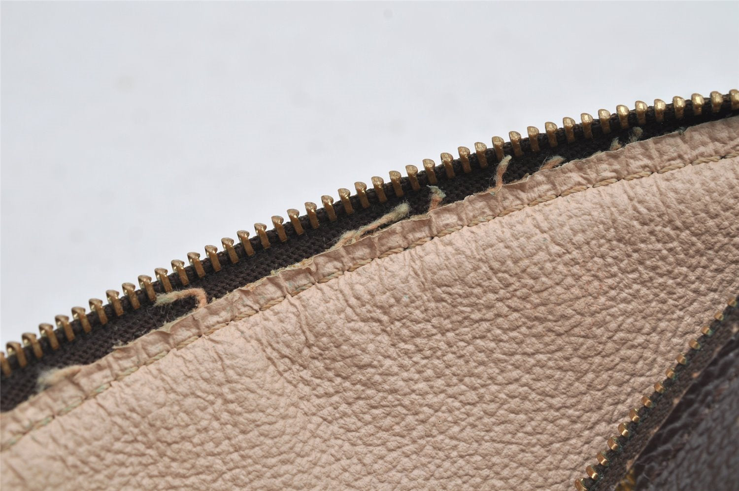 Authentic Louis Vuitton Monogram Pochette Cosmetic Pouch M47515 LV 6308I