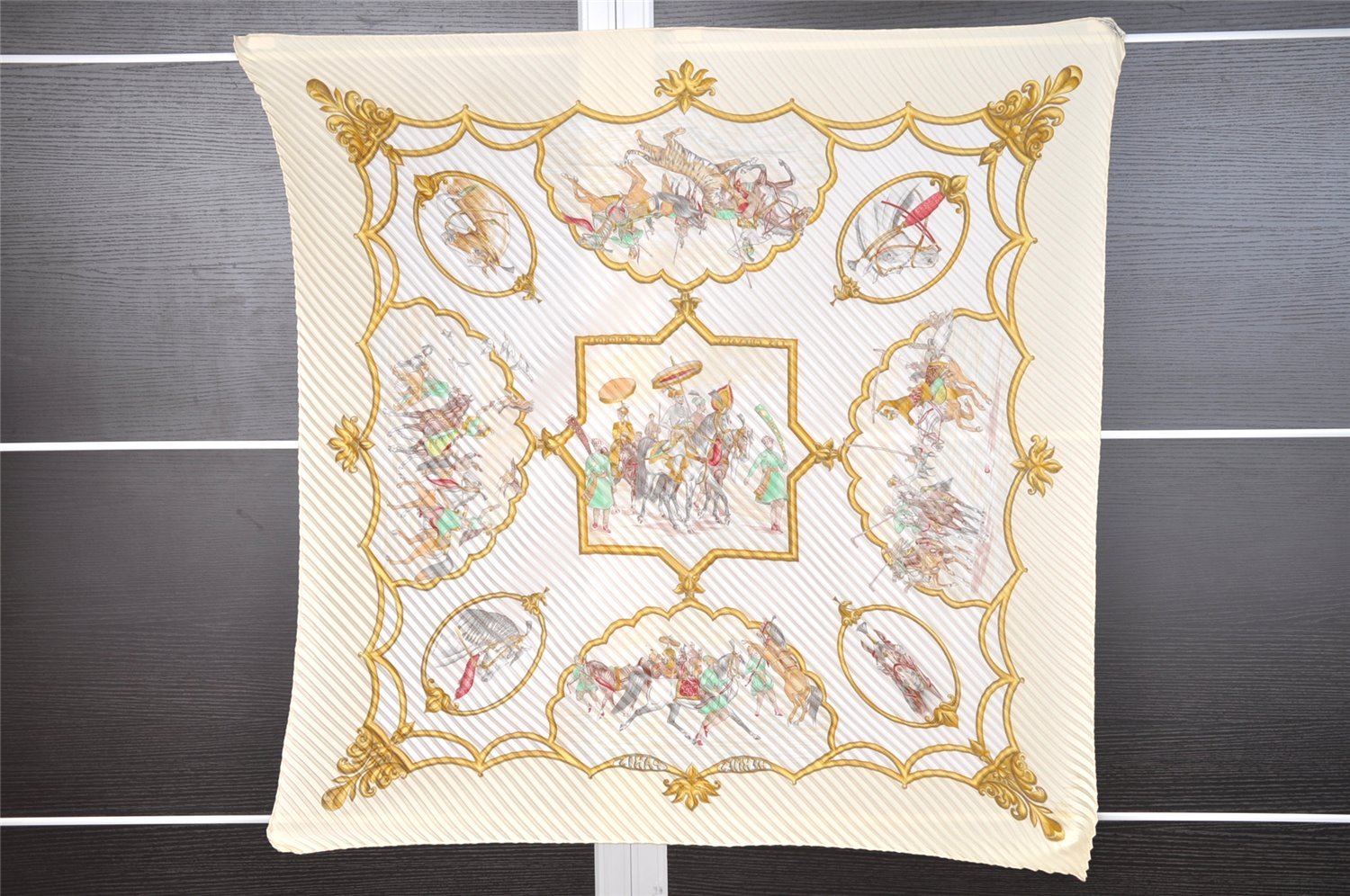 Authentic HERMES Pleats Scarf 