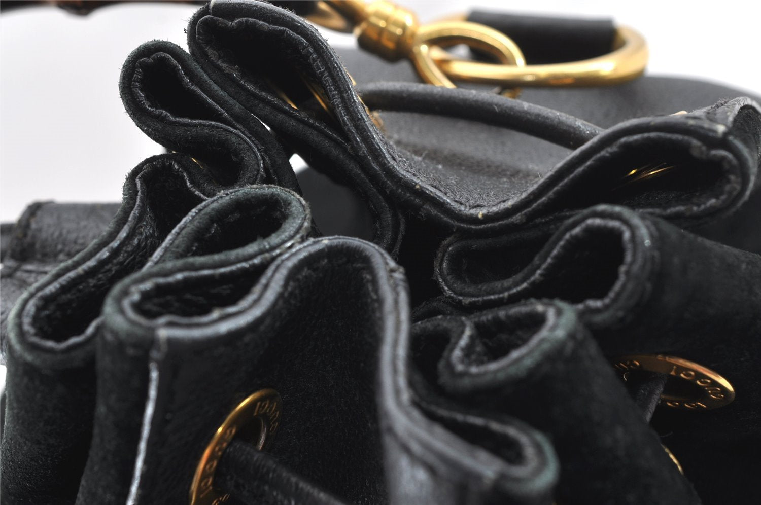 Authentic GUCCI Bamboo Drawstring Hand Bag Purse Suede Leather Black 6312J